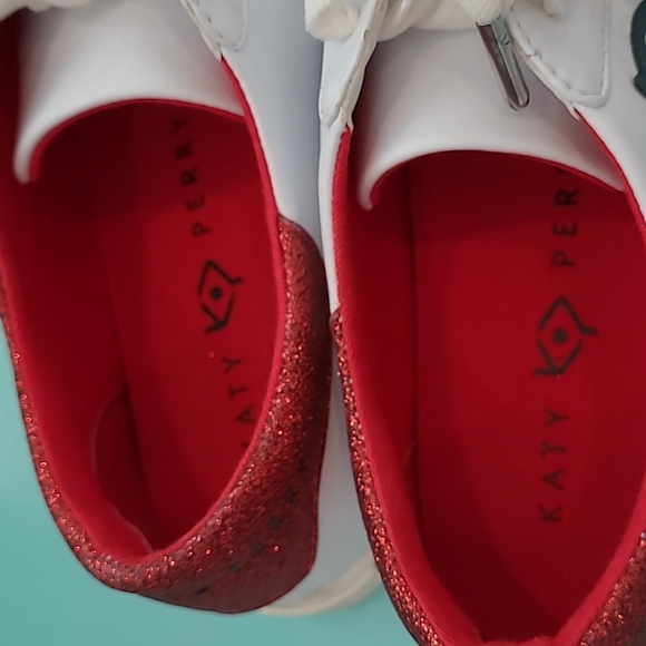 Katy Perry Rizzo sneakers White with red size 7 w - Picture 6 of 6